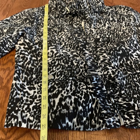 Berek women’s zip up light jacket animal print draw string collar ruffled zipper - Picture 10 of 11